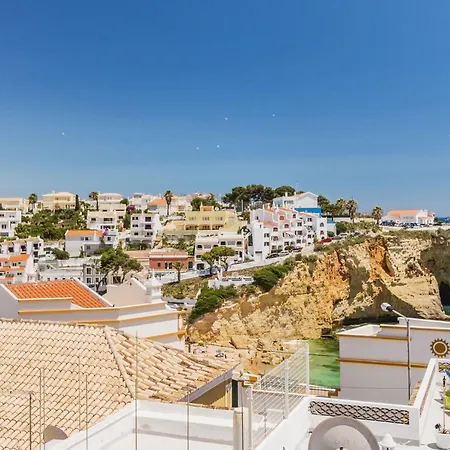 Charming Cliff Side With Stunning Views Daire