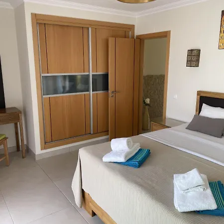 Daire Charming Cliff Side With Stunning Views